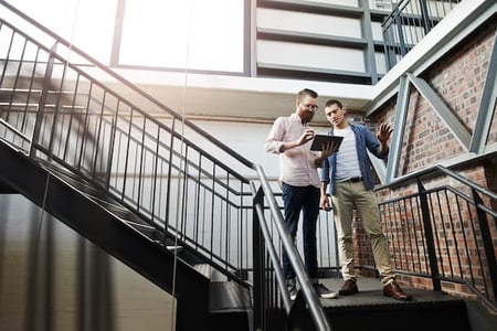 How to Sell NFTs, VR Real-Estate, AI Tools, and Other Emerging Tech Solutions, According to Tech Sales Pros
